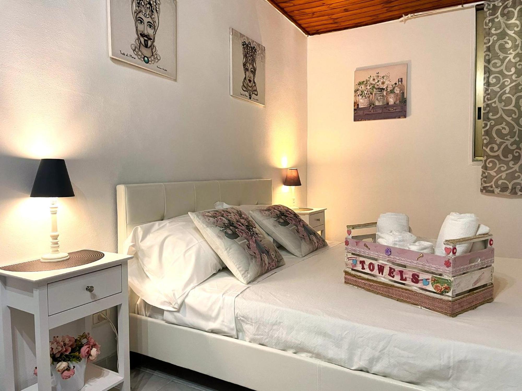 Oasi Del Gabbiano Bed & Breakfast Syracuse Exterior photo
